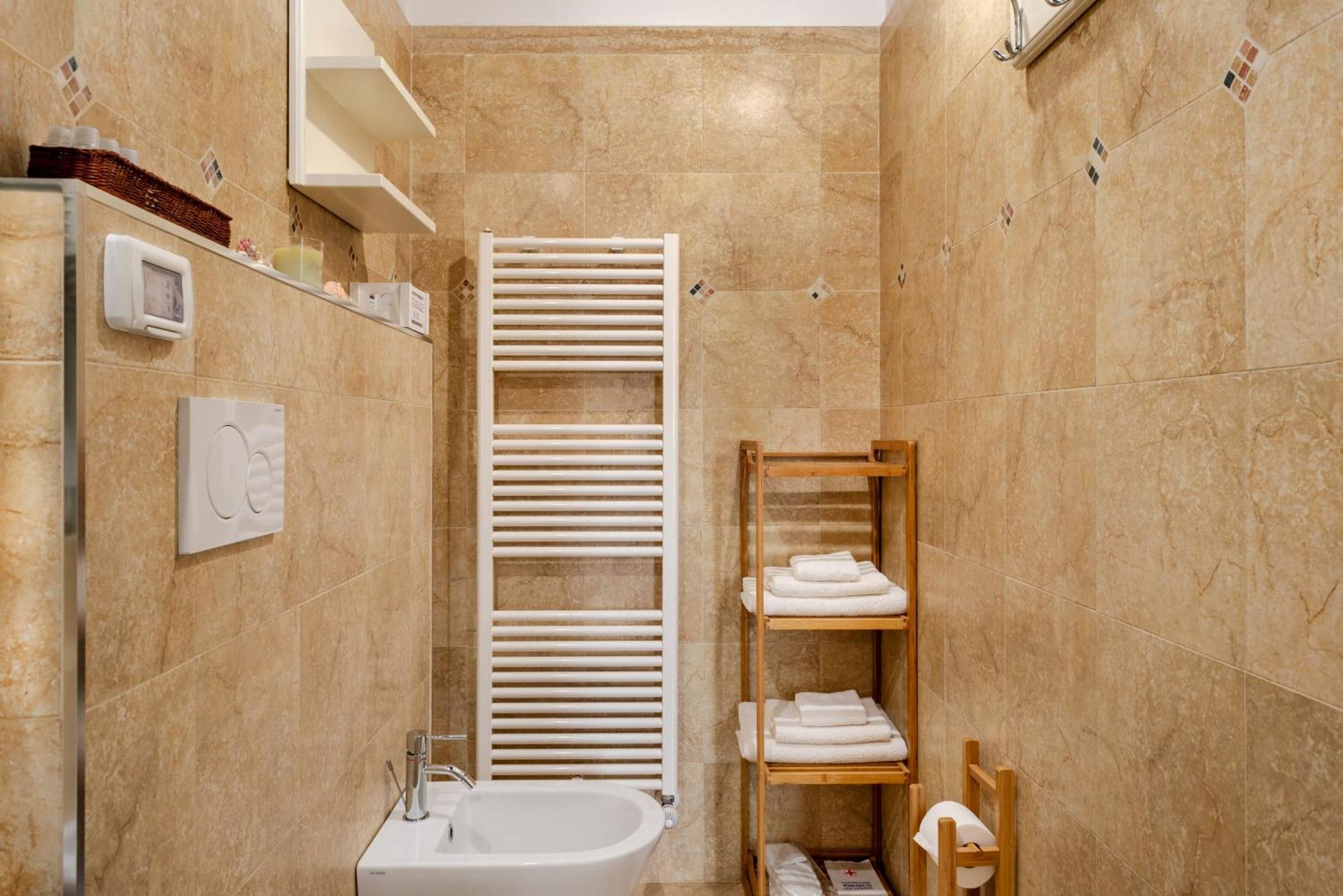 Palazzo De Tomasi B&B 갈리폴리 외부 사진