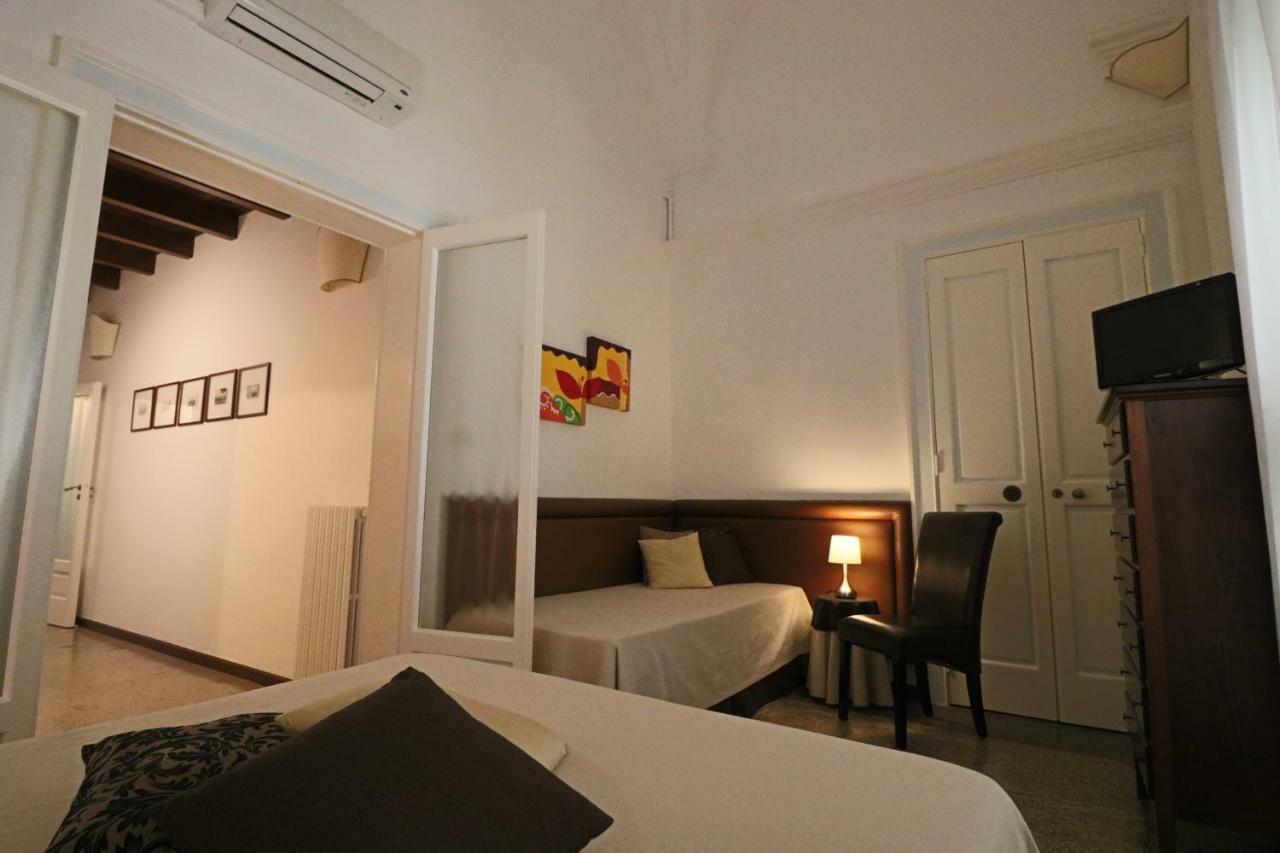 Palazzo De Tomasi B&B 갈리폴리 외부 사진