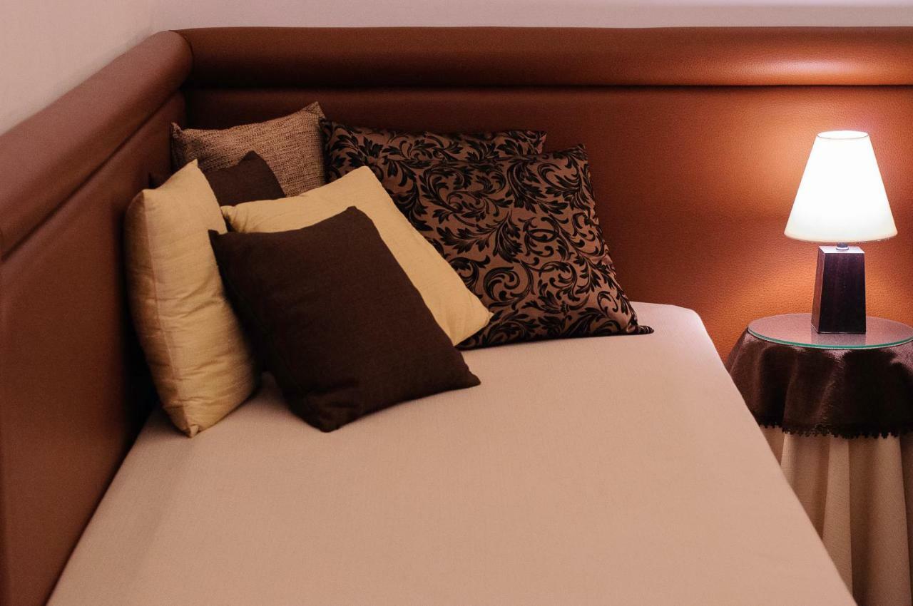 Palazzo De Tomasi B&B 갈리폴리 외부 사진